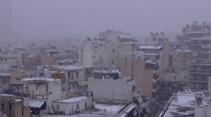 Στον ουρανό του τίποτα με ελάχιστα